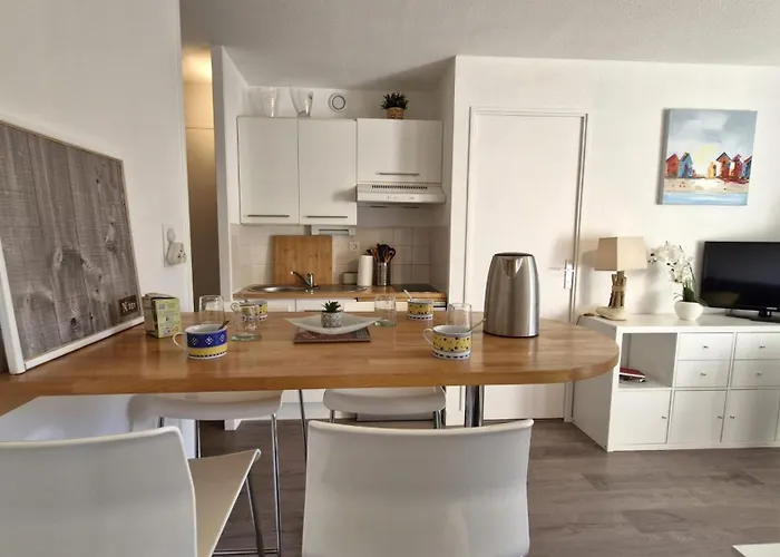 Apartment - Veritable Perle Pour Cet Au Charme Apaisant - Wifi Royan